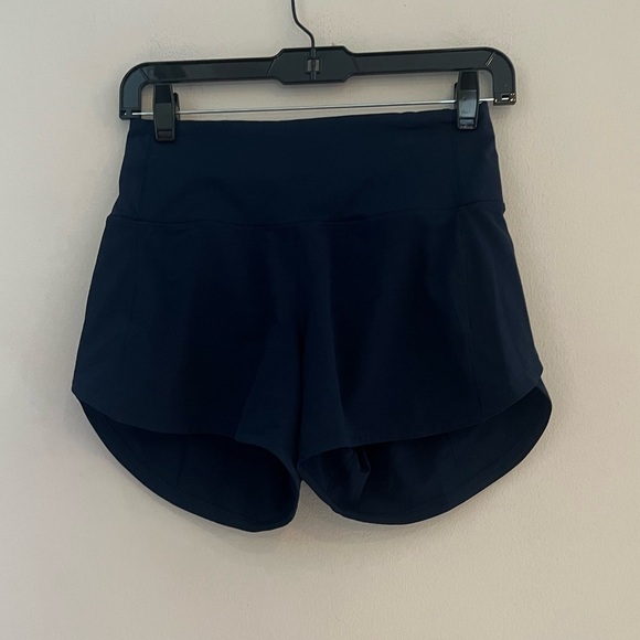 Lululemon speed up Women's Navy Shorts - Picture 4 of 14